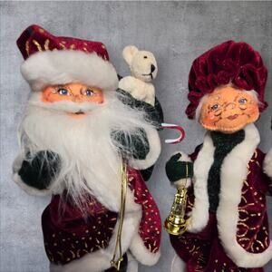 AnnaLee 2007 Santa & Mrs Claus In Fancy Dress Burgundy Toy Bag Lantern Set Lot